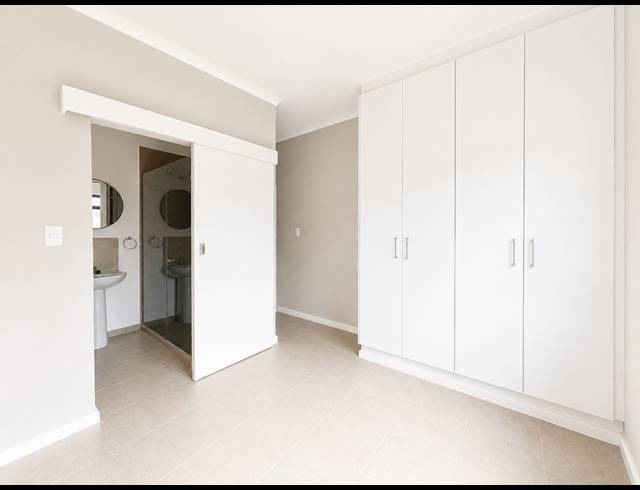 2 BEDROOM APARTMENT FOR SALE IN WATERFALL